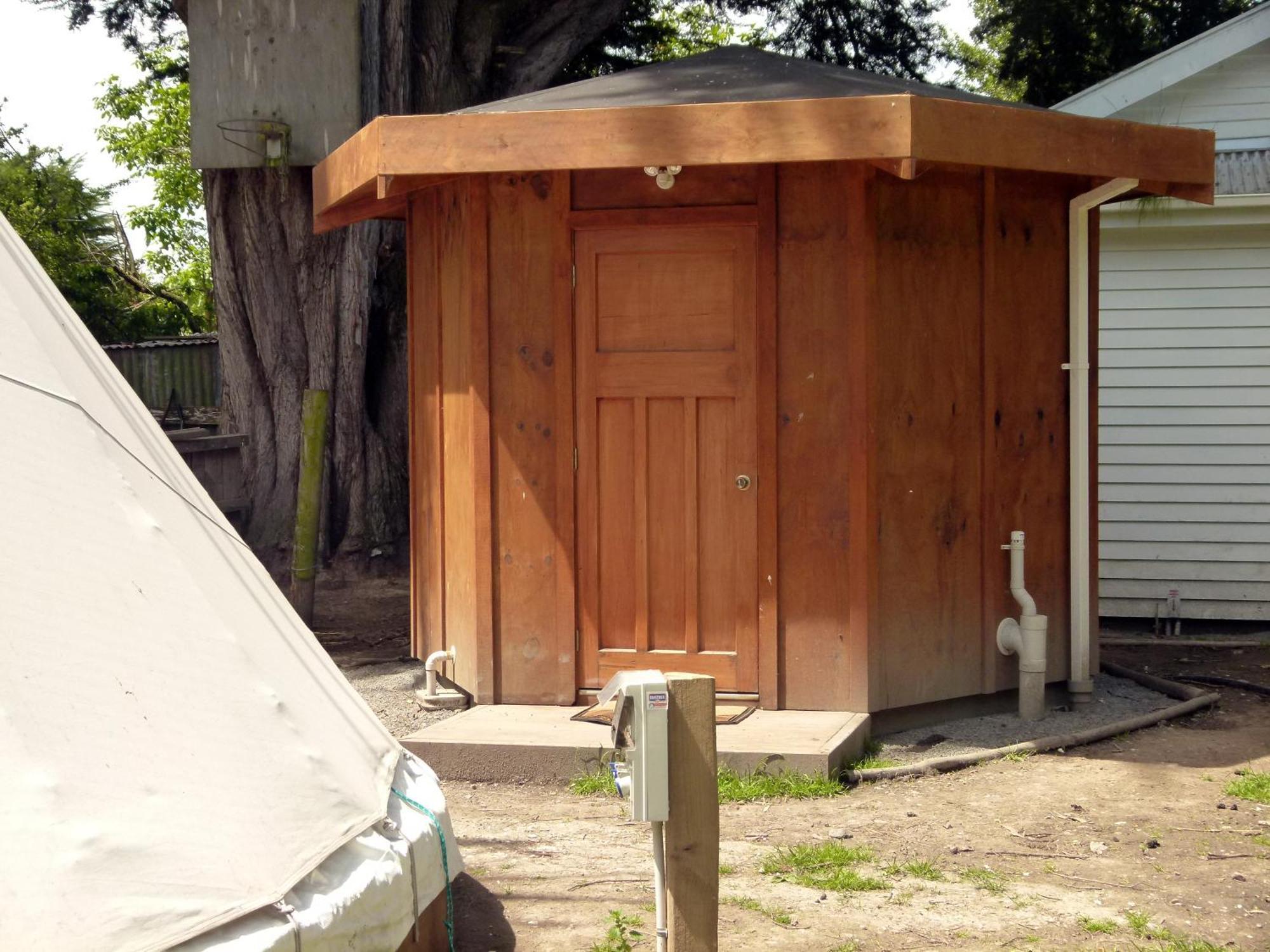 Wacky Stays - Unique Farm-Stay Glamping Rentals, Free Animal Feeding Tours Kaikoura Exterior photo