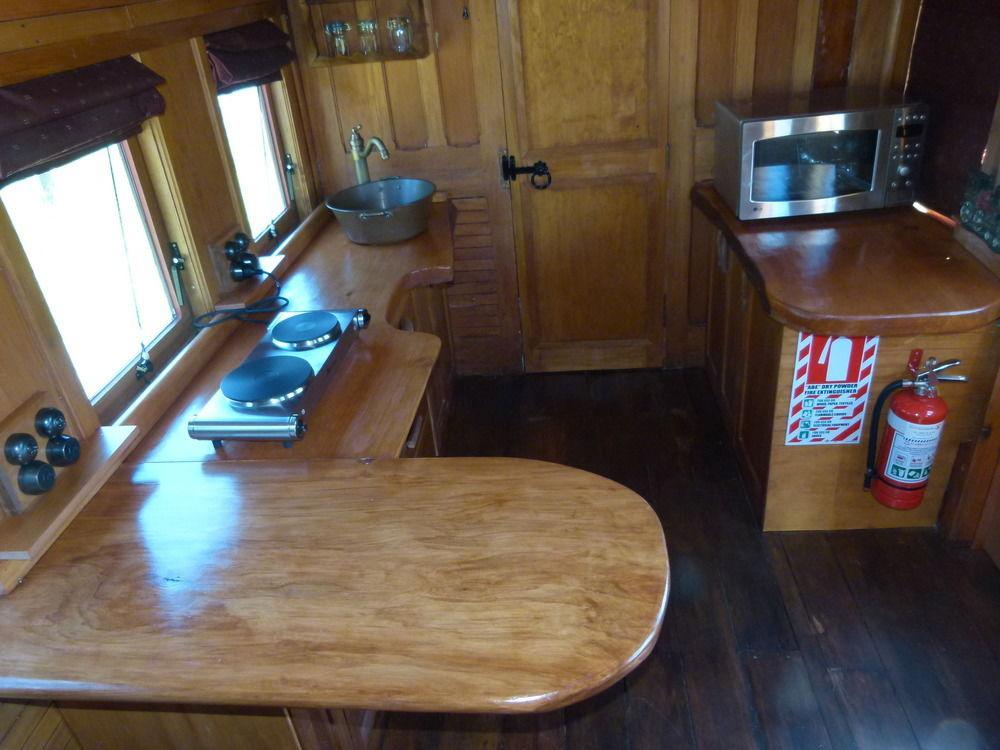 Wacky Stays - Unique Farm-Stay Glamping Rentals, Free Animal Feeding Tours Kaikoura Exterior photo