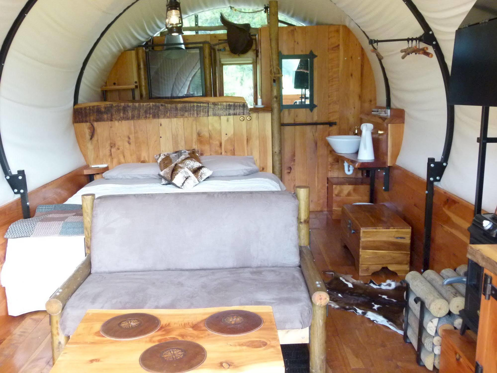Wacky Stays - Unique Farm-Stay Glamping Rentals, Free Animal Feeding Tours Kaikoura Exterior photo