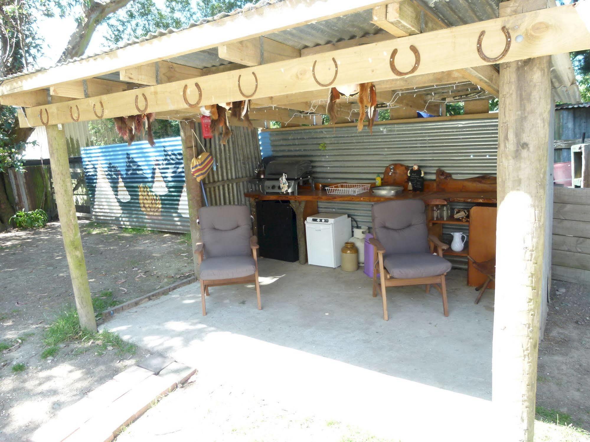 Wacky Stays - Unique Farm-Stay Glamping Rentals, Free Animal Feeding Tours Kaikoura Exterior photo
